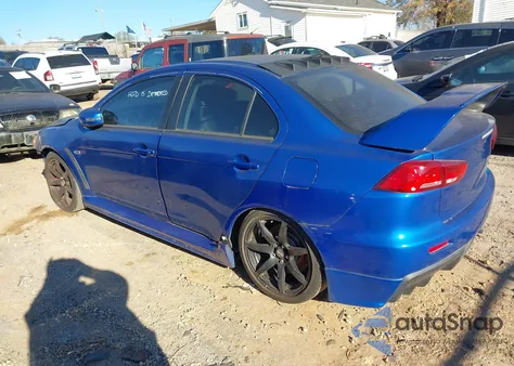 2015 Mitsubishi Lancer Evolution Gsr z USA, uszkodzony, nr VIN JA32W8FV4FU023726